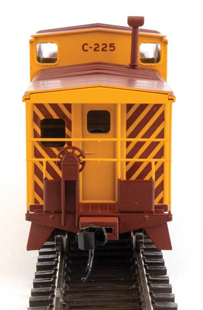 Walthers Mainline 910-8714 - International Extended Wide-Vision Caboose Duluth Missabe & Iron Range (DM&IR) C-225 - HO Scale