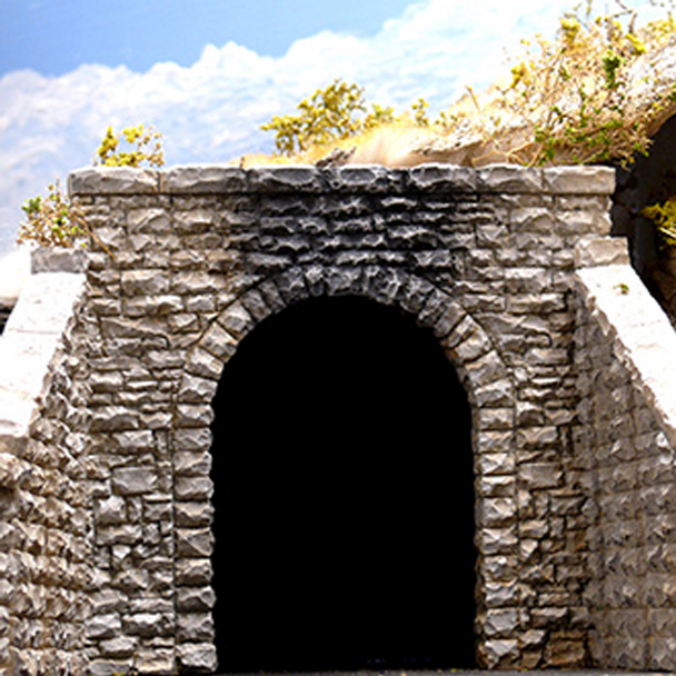 Chooch #8360 - Single Random Stone Tunnel Portal - HO Scale