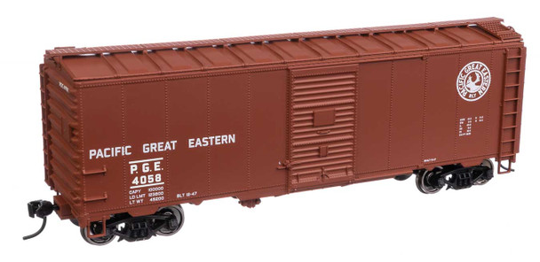 Walthers Mainline 910-1369 - 40' AAR 1944 Boxcar Pacific Great Eastern (PGE) E4058 - HO Scale