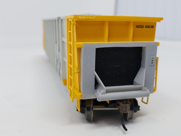 MACRail 8825 - Ballast Conveyor Train (Intermediate Car Kit)  - HO Scale