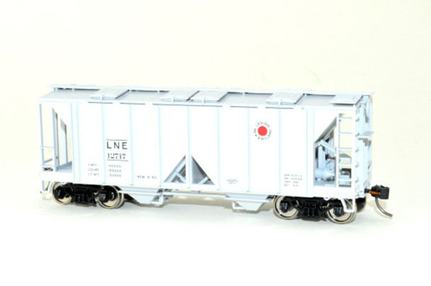 Bowser 43274 - 70 Ton 2-Bay Covered Hopper Lehigh & New England Railroad (LNE) 12717 - HO Scale
