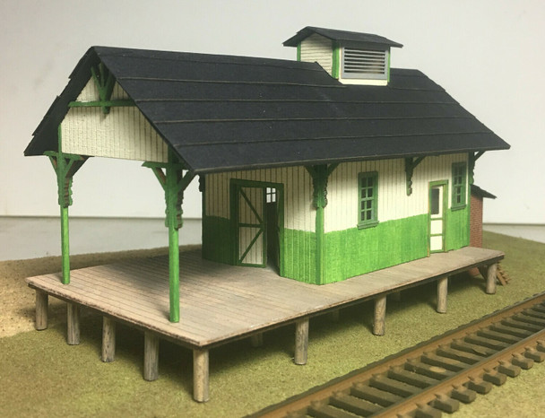 Motrak Models 13300 - McGuirl Transfer Station  - N Scale Kit