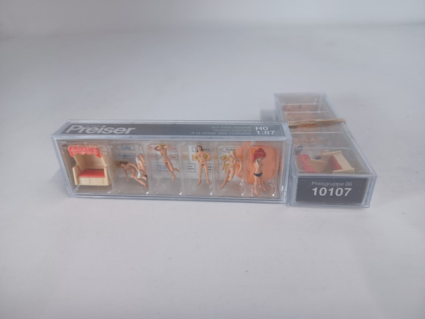 Preiser 10107 - Recreation & Sports -- Nude Sunbathers  - HO Scale