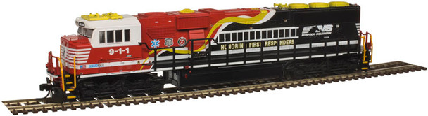 Atlas Master 40003962 - EMD SD60E DC Silent Norfolk Southern (NS) 911 "Honoring First Responders" - N Scale