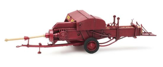 Artitec 387.427 - Red Hay Baler - HO Scale