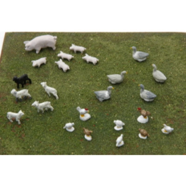 JL Innovative 338 - Farmyard Small Animal Detail Set(24)    - HO Scale Kit