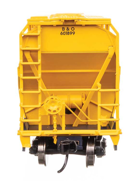 Walthers Mainline 910-49202 - ACF 5250 4-Bay Centerflow Covered Hopper Chessie (B&O) 601899 - HO Scale