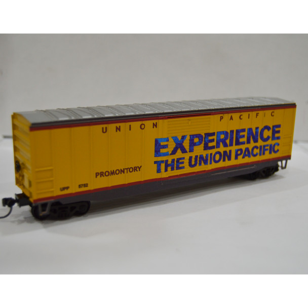 Value Trains USA HO10060 - ACF 50'6" Boxcar Experience the Union Pacific Heritage Scheme Union Pacific (UP) 5752 - HO Scale