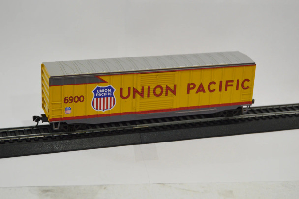 Value Trains USA HO10077 - ACF 50'6" Boxcar E9 Diesel 951 Commemorative Scheme Union Pacific (UP) 951 - HO Scale