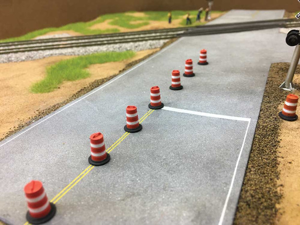 East Coast Circuits 9503 - Traffic Barrels (10)  - HO Scale