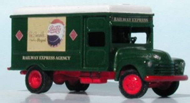 Sylvan Scale Models V-031 - 1948-53 Railway Express Agency Delivery Truck  - HO Scale Kit