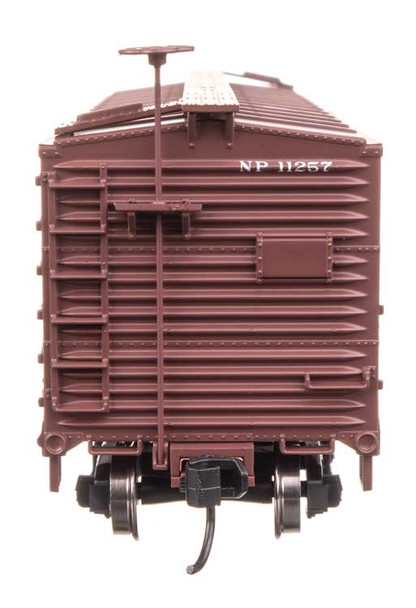 Walthers Mainline 910-40186 - 40' Double Sheathed Wood Boxcar Northern Pacific (NP) 11273 - HO Scale