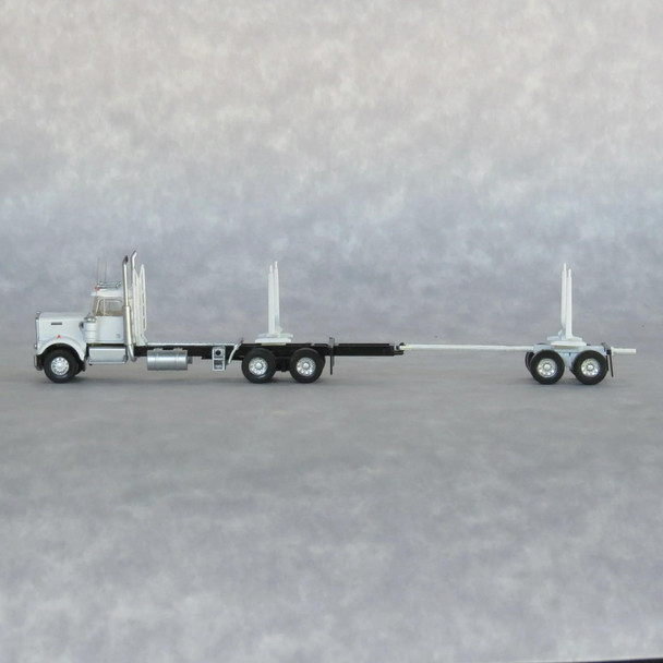Trainworx 49082 - Kenworth W900 Log Truck White  - N Scale