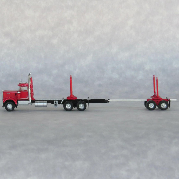 Trainworx 49083 - Kenworth W900 Log Truck Red  - N Scale