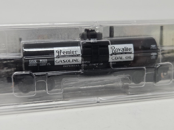 Pre-Owned: Micro-Trains Tank Single Dome 10,000 Gal Imperial Premium Gasoline IOX 7010 - N Scale