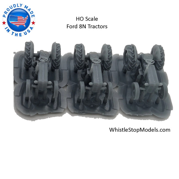 Whistle Stop Models HO9007 - 3 Ford 8N Tractors  - HO Scale
