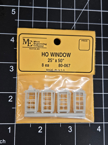 Micro Engineering 80-067 - Windows 25" X 50" 8 pane (8)  - HO Scale