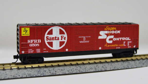 Value Trains USA HO10218-6598 -  50'6" ACF Boxcar Super Shock Control Scheme Santa Fe (SFRB) 6598 - HO Scale