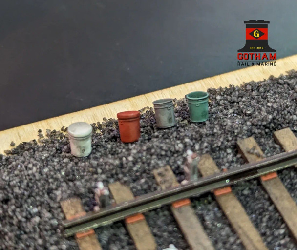 Gotham Rail 8018 - 5 Gallon Buckets - Open & Closed 16x  - HO Scale
