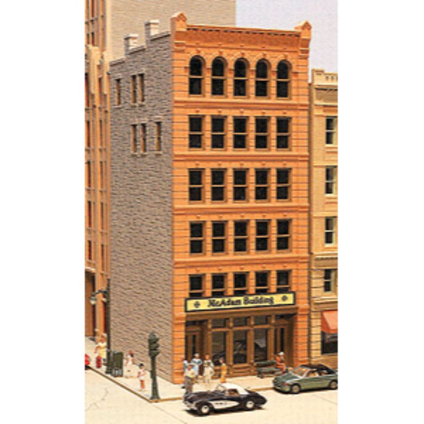 Lunde 26 - McAdam Building   - HO Scale