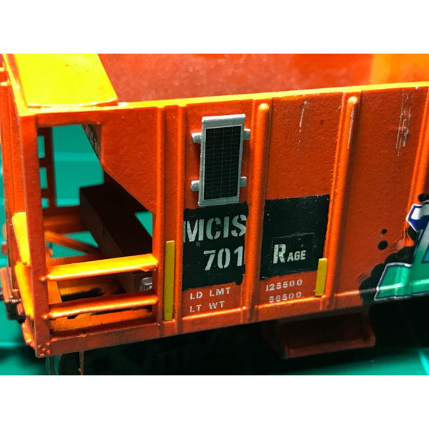 MACRail 804 - MOW Car Solar Panel (BNSF "Small Centered Between Ribs")   - HO Scale Kit