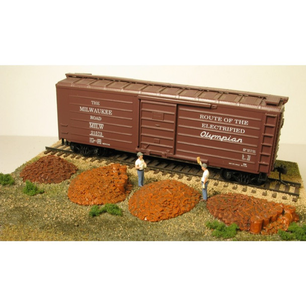 Monroe Models 2107 - Railroad Tie Plate Piles Painted Resin - HO Scale