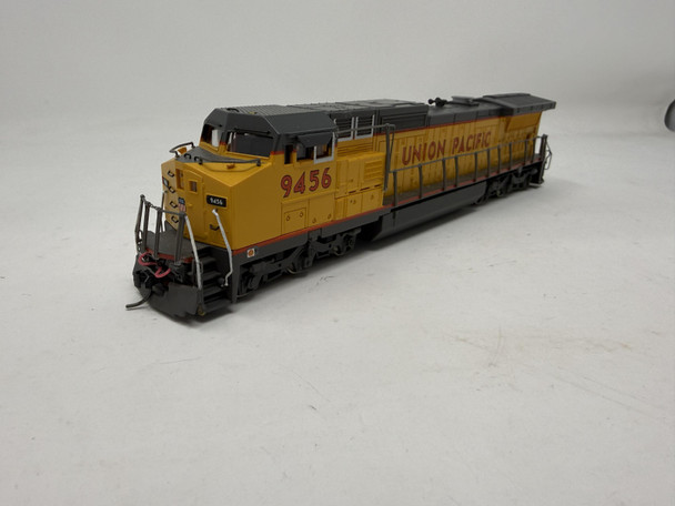 Pre-Owned: Bachmann GE C40-8W (DC Silent) Union Pacific 9456 - HO Scale