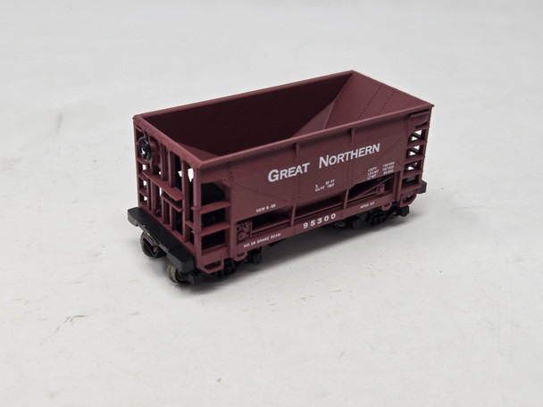 Pre-Owned: IHC Ore Hopper Great Northern 95300 - HO Scale