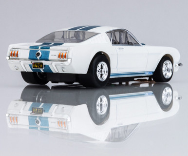 AFX Racing 22068 - Shelby GT350 Wht/Blu - HO Scale - Midwest Model