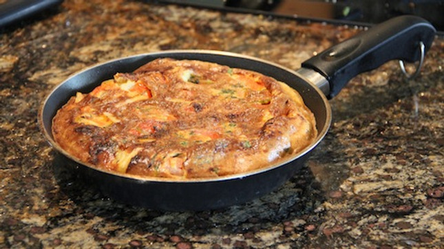 Slavo's Whole 30 Tomato Basil Frittata 