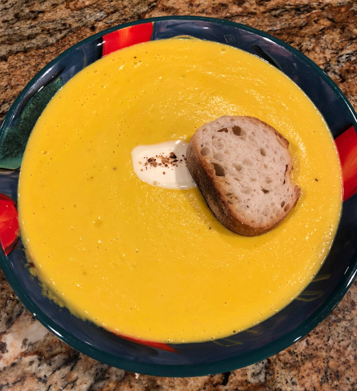 Slavo's Yellow Pepper Soup