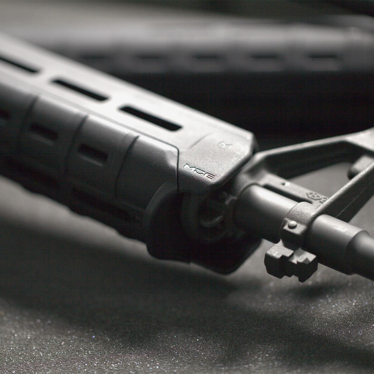 Magpul MOE M-LOK Hand Guard, Carbine-Length - AR15/M4, Stealth Gray