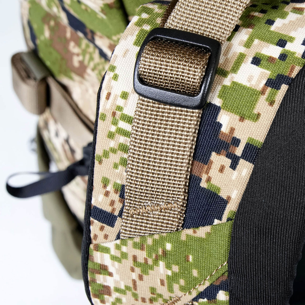 Mystery Ranch Metcalf 100 Backpack: Optifade Subalpine, 112967-975