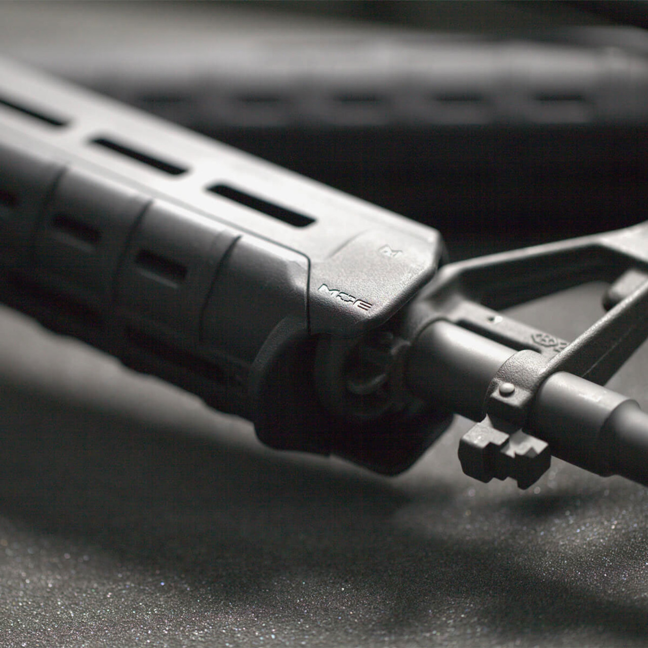 MAGPUL MOE M-LOK HAND GUARD ブラック ミッドレングス Amazon.co.jp: [MAGPUL]MOE M-LOK Hand Guard, Mid-Length