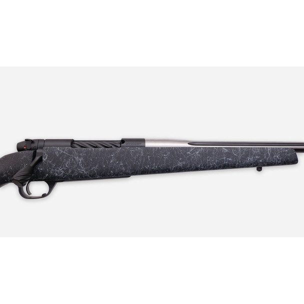 Weatherby Mark V Accumark Rifle: 338 Wby RPM, 24" Barrel, Model MAM01N338WR6B