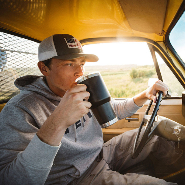 YETI Rambler Travel Mug with Stronghold Lid, 887 mL / 30 oz: Cape Taupe