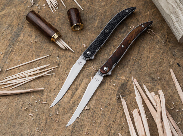 Boker Urban Texas Knife: Plain Edge Blade, Model 01BO388