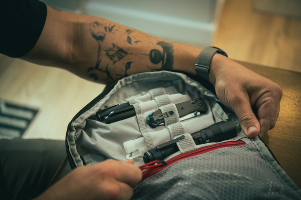 Vertx Gamut 26L Backpack: Slate Grey / Black