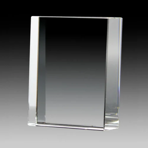 Regal Series Crystal - GCY195 — 3 1/2" x 3 1/2" x 1 1/2"