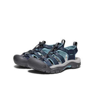 Side by side image of the women's Newport H2 sandal in the color navy/magnet. Side by side image of the women's Newport H2 sandal in the color navy/magnet.