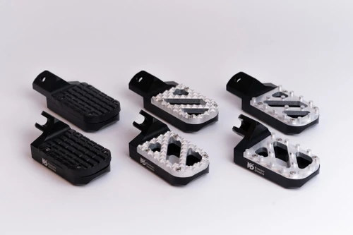 Suzuki Lowered Wide Foot Peg Black All Treads