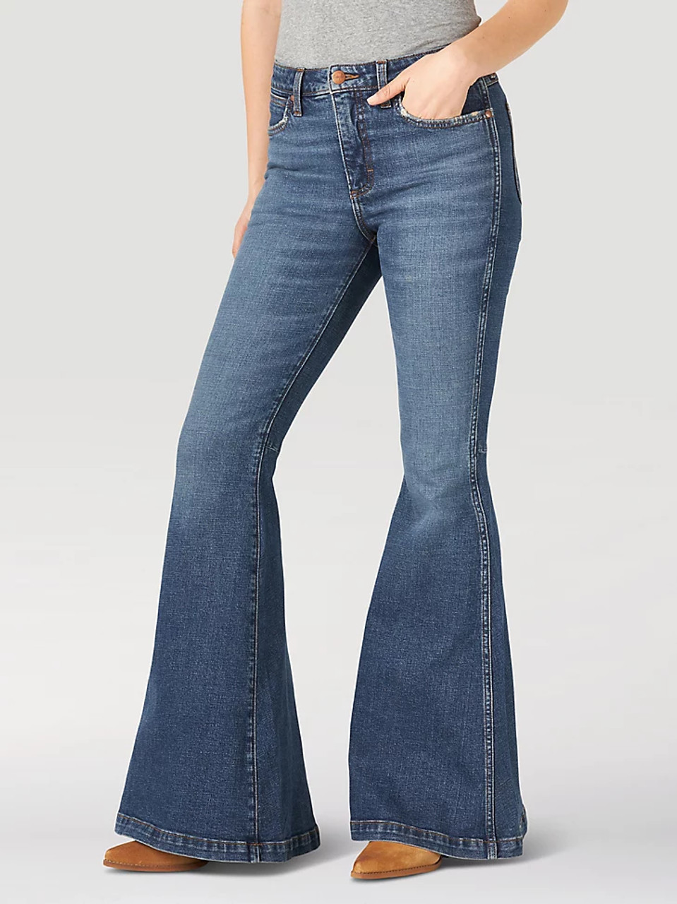 Wrangler Women's Jeans - Paige - Trumpet Flare / High Rise - Billy's  Western Wear