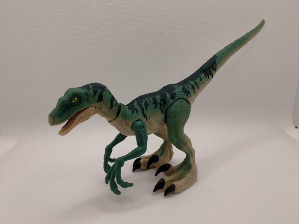 Jurassic World Legacy Collection Velociraptor "Green" Action Figure (Loose)