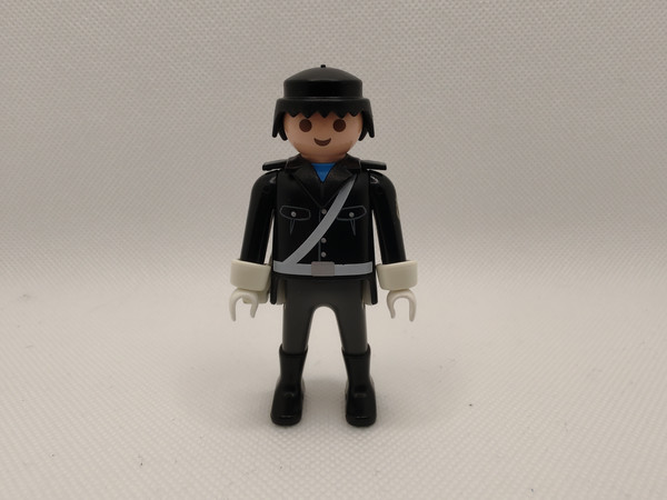 Playmobil 1993 Police Officer (Loose)