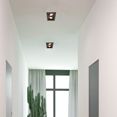 in_use_1_image_role,feed_image_role_4