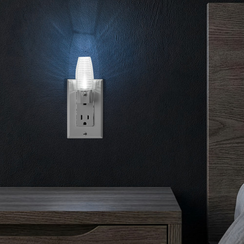 LED Night Light With Dusk To Dawn Sensor (6 Pack)
