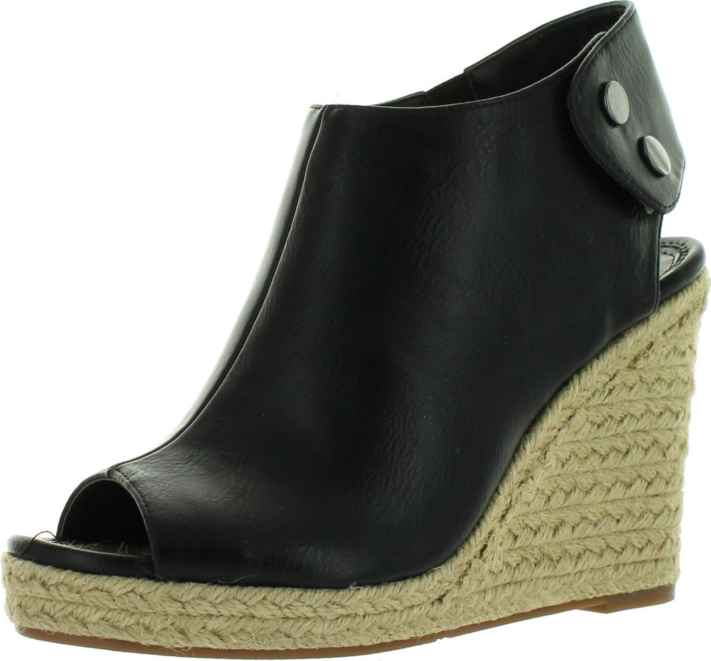 Madeline Girl Womens Metcalf Fashion Sandals