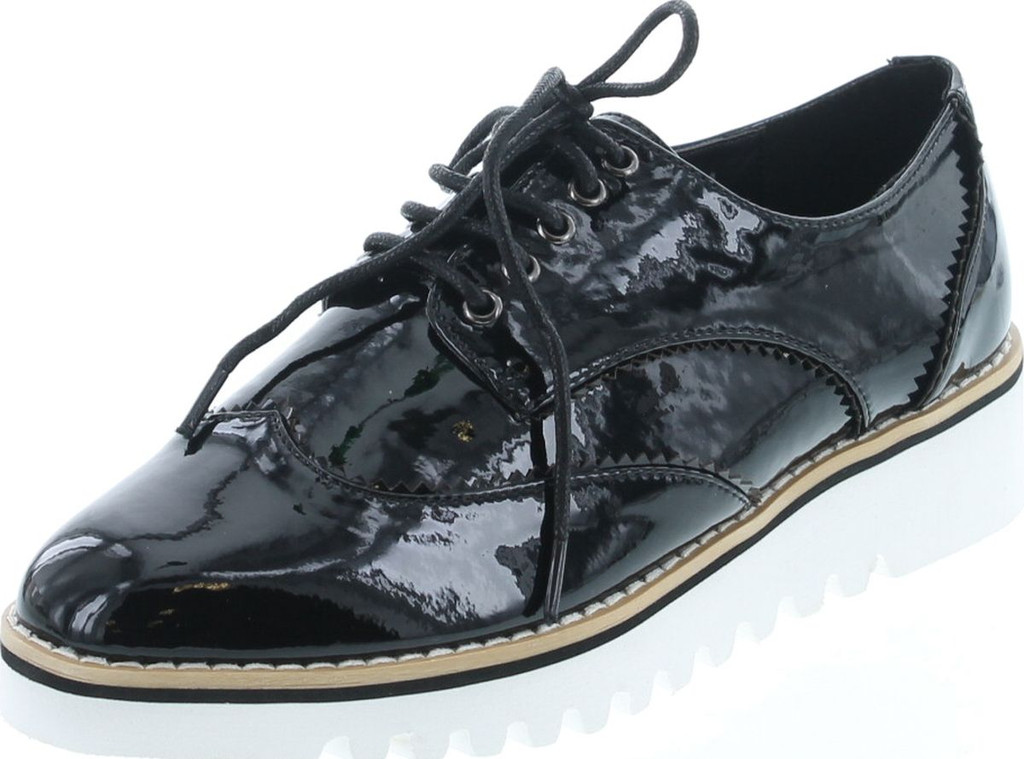 Cape Robbin Venus-1 Womens Fashion Patent Leather Lugged Sole Lace Up Platform Oxford Shoes