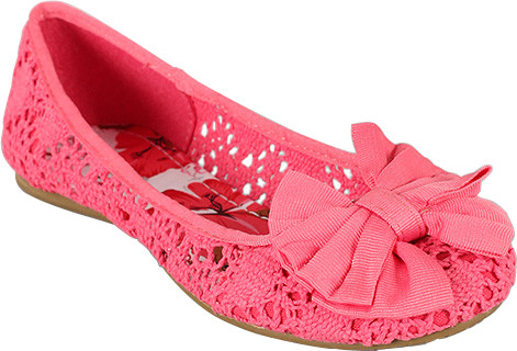 Soda Shoes Women's Crest Crochet Bow Flats
