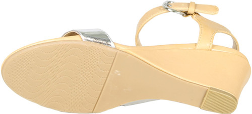 Cl By Chinese Laundry Womens Truth Sandals